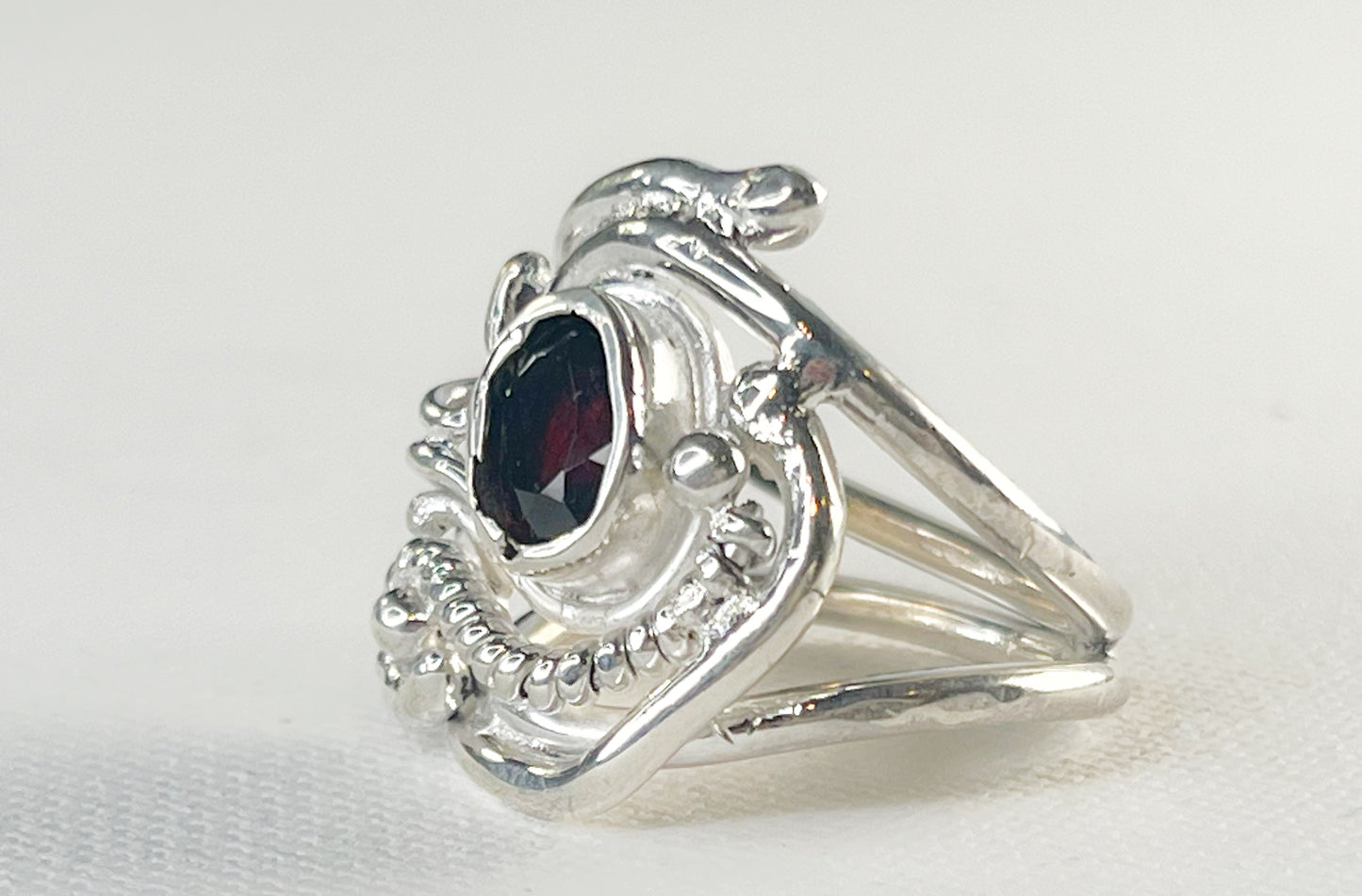 Sterling Silver Ring with Garnet