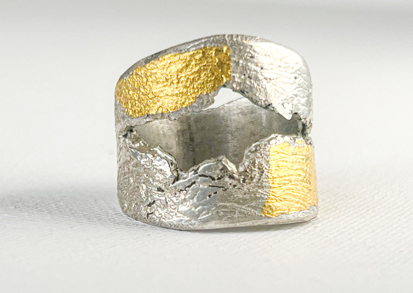 Apus ring