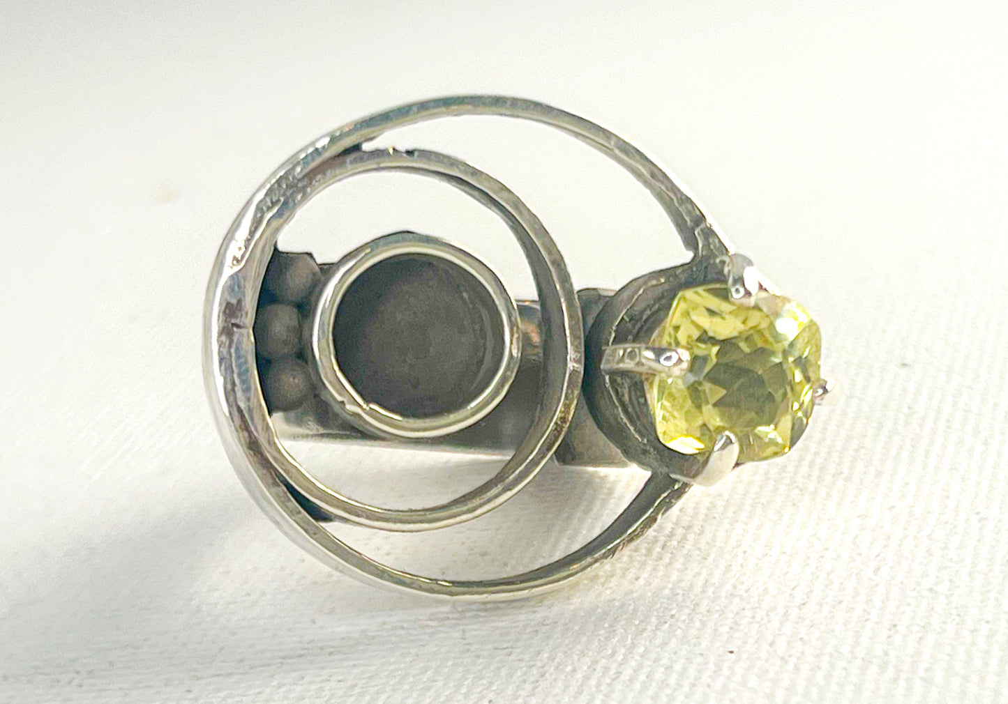 Pop Sterling silver ring with green gold citrine