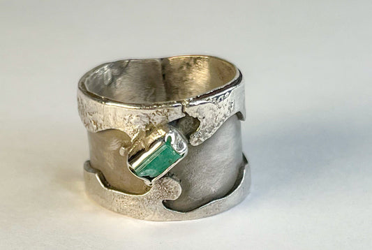 Natural Colombian Emerald silver ring