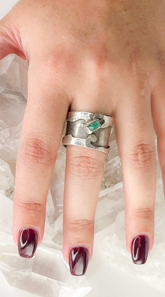 Natural Colombian Emerald silver ring