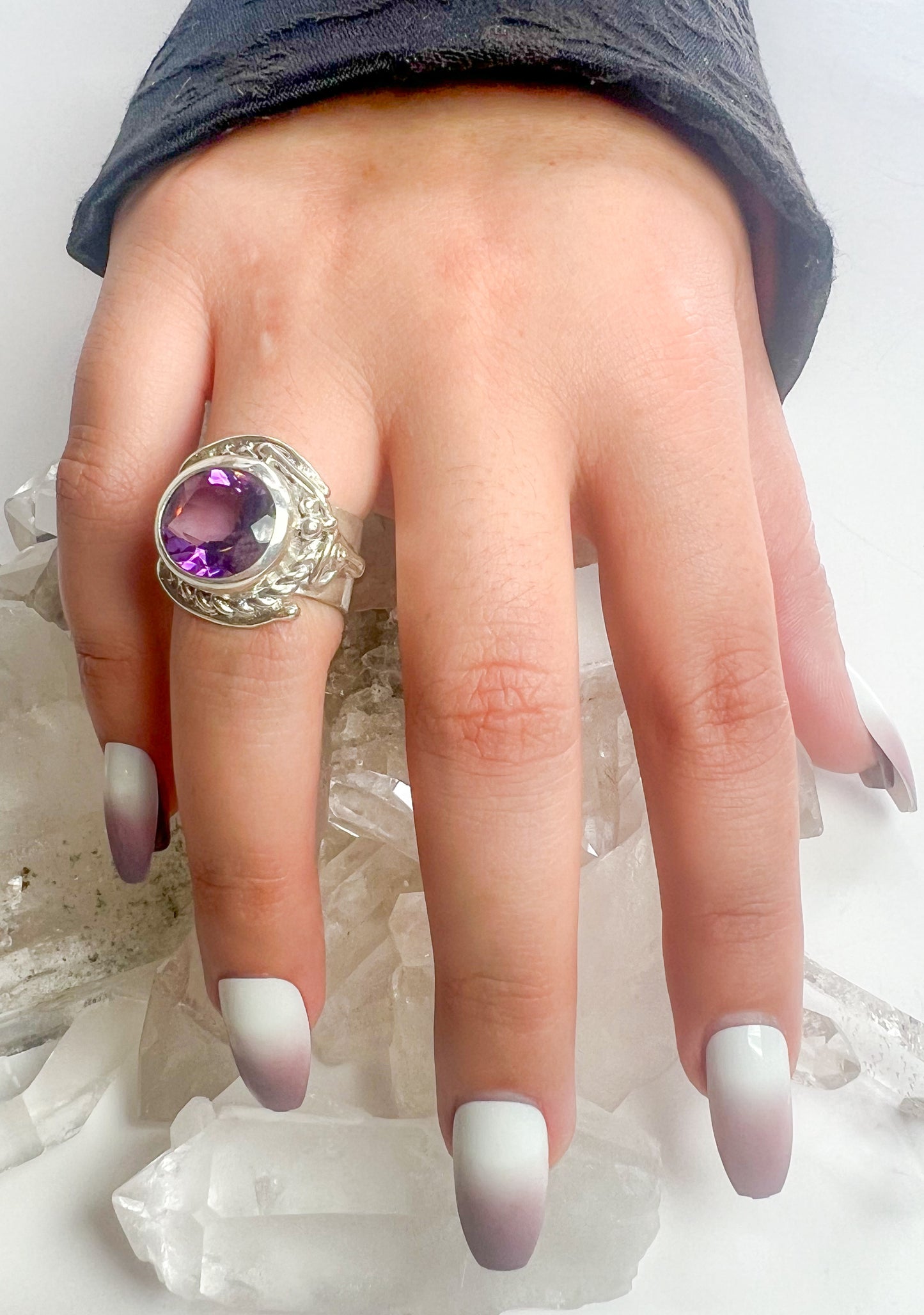 Sterling Silver Ring with Amethyst